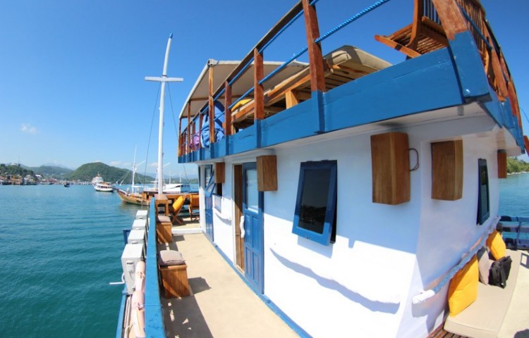 Komodo  liveaboard