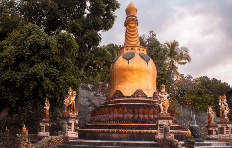 Buddha temple Brahmavihara s Relax Bali